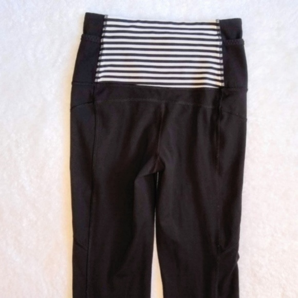 Lululemon Run Ice Queen Yoga Pants Flared Leggings - Picture 7 of 8